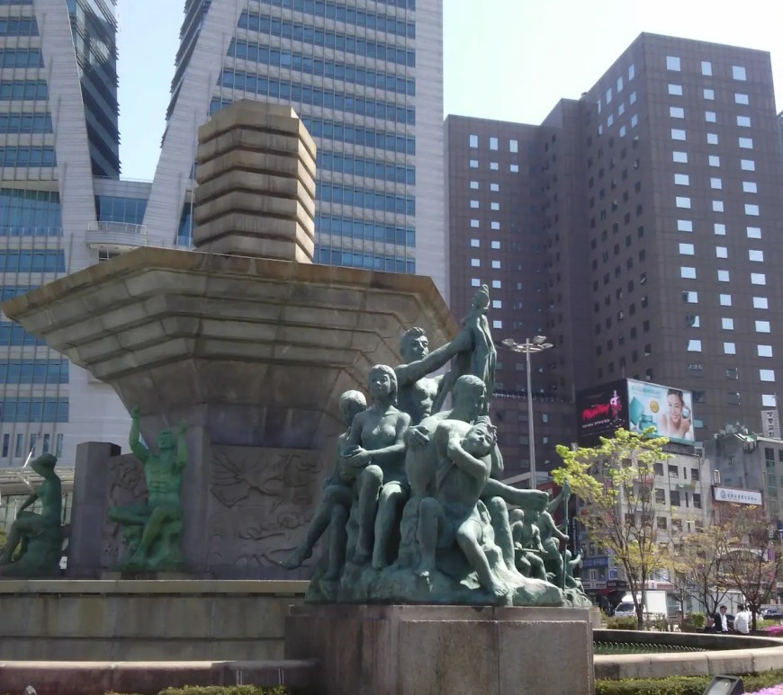 Seoul is a city with stunning sculptures