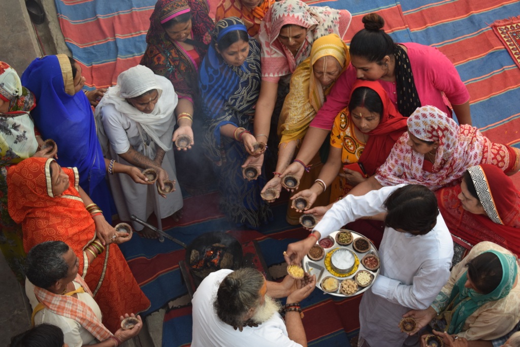 Evening aarti at Kesi ghat, Vrindavan, Uttar Pradesh, India