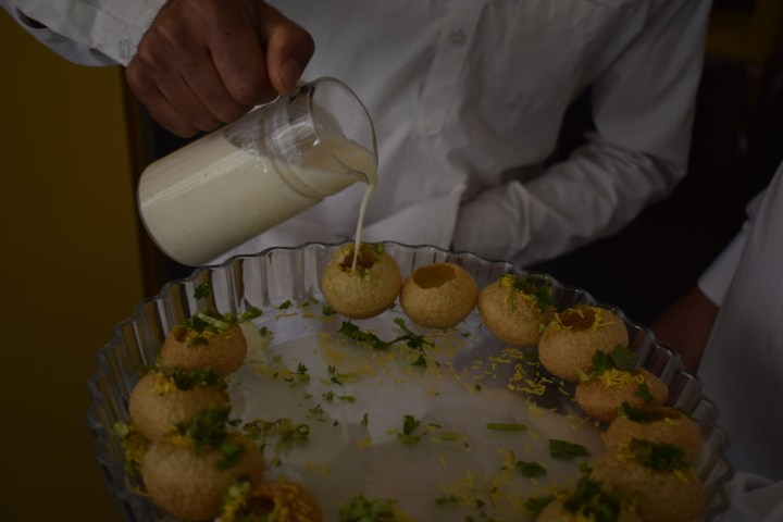Dahi Golgappa, Dahi Golgappa, Gaj Kesri, Bikaner, Rajasthan, india