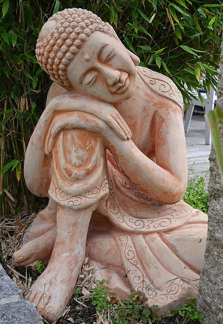 garden-figurines-Image by Hanne Hasu from Pixabay