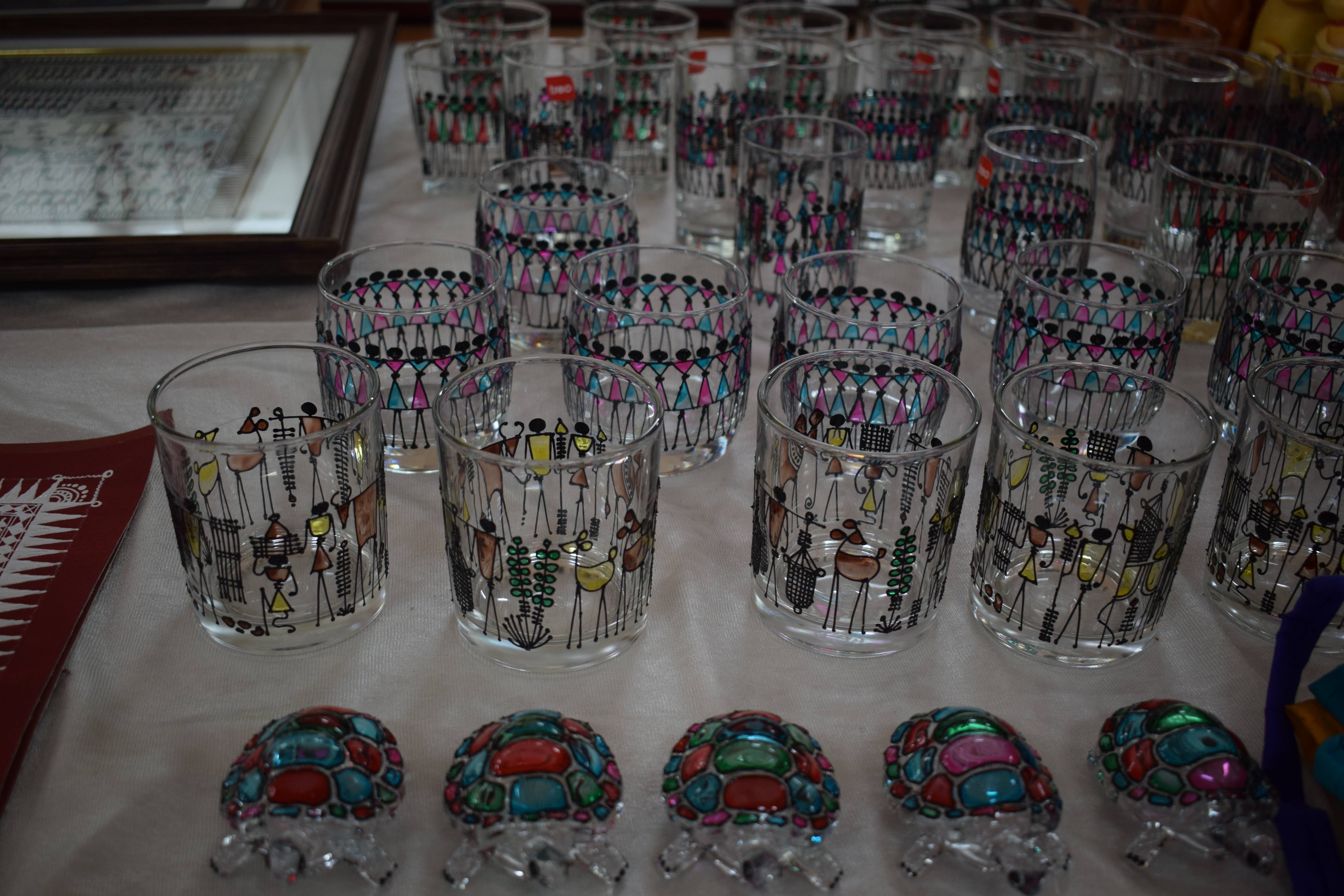 Glass with ttirbal art, Odisha State Tribal Museum, Bhubaneswar, Odisha, India