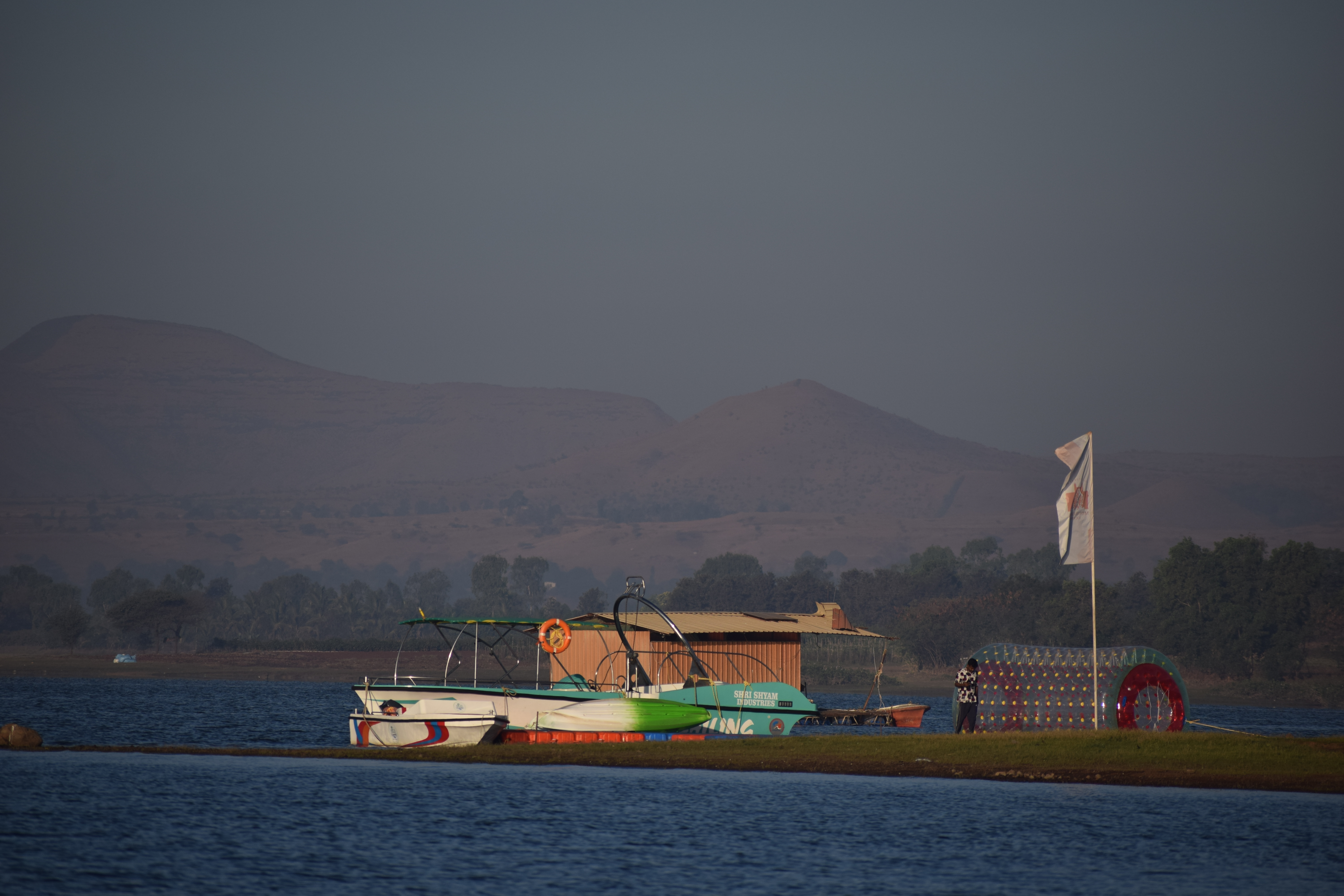Ready for parasailing, sunset boat cruise, Gangapur Dam Backwaters, Nashik, Maharashtra, India